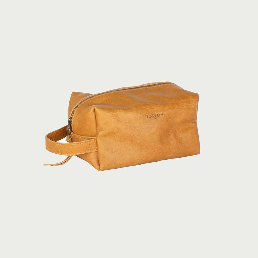 YKK zip. Waterproof lining. Carry handle.