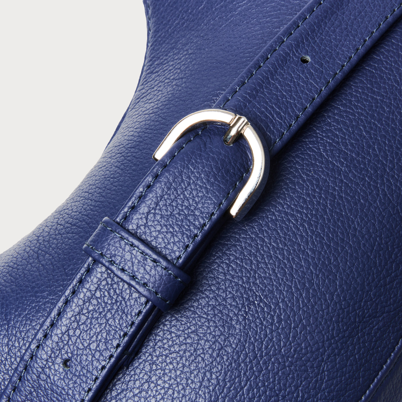 Full-aniline leather. Signature lined.
