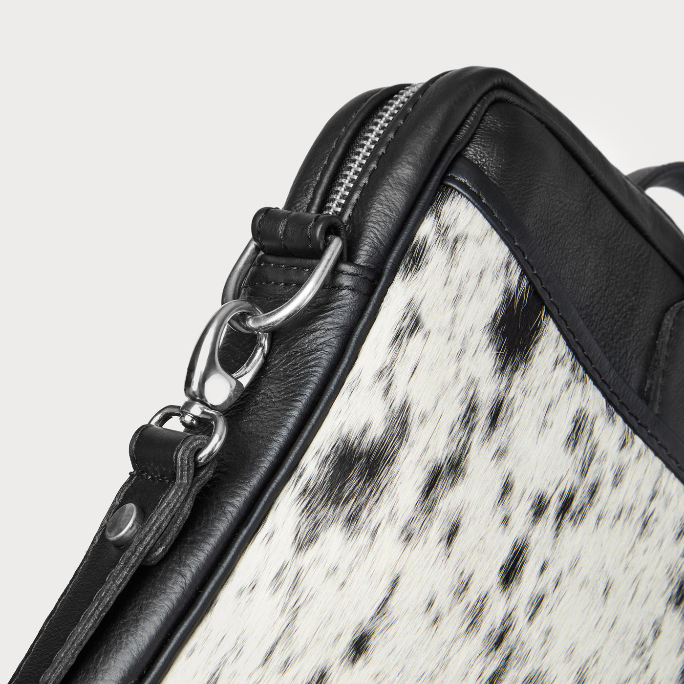 100,000+ Rowdy bags. Hand-stitched in Cape Town.